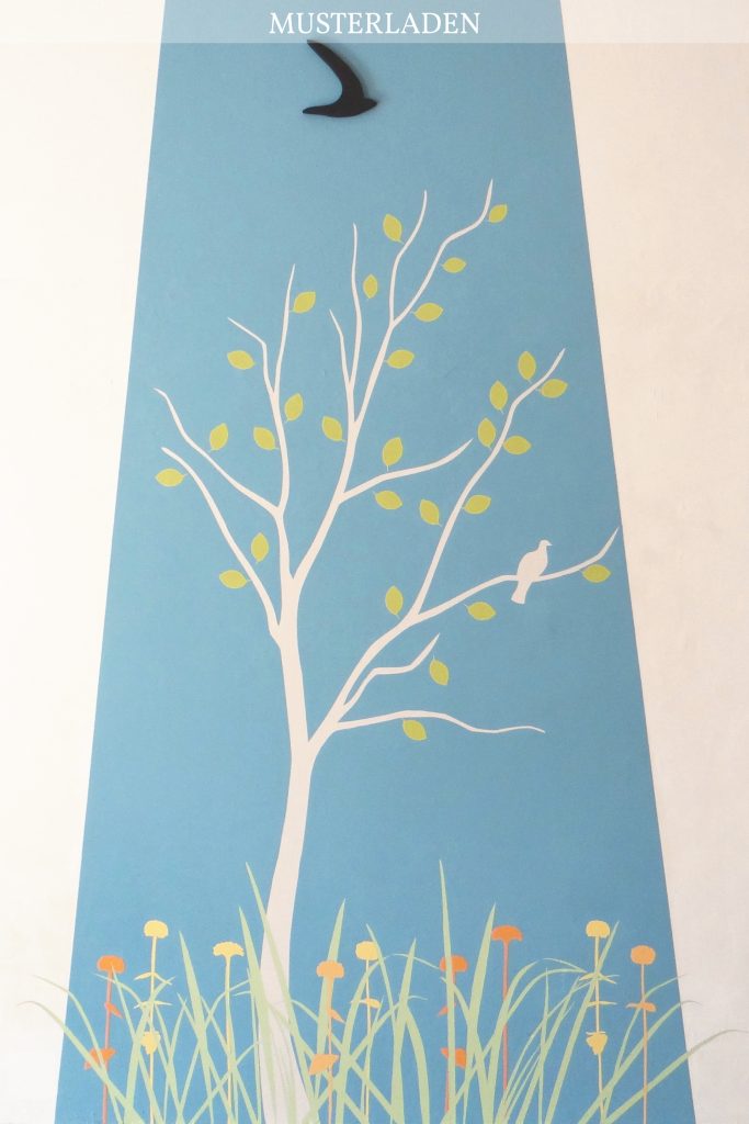 Wandmalerei Baum mit Vögeln und Blumen - Caroline Rager | Musterladen