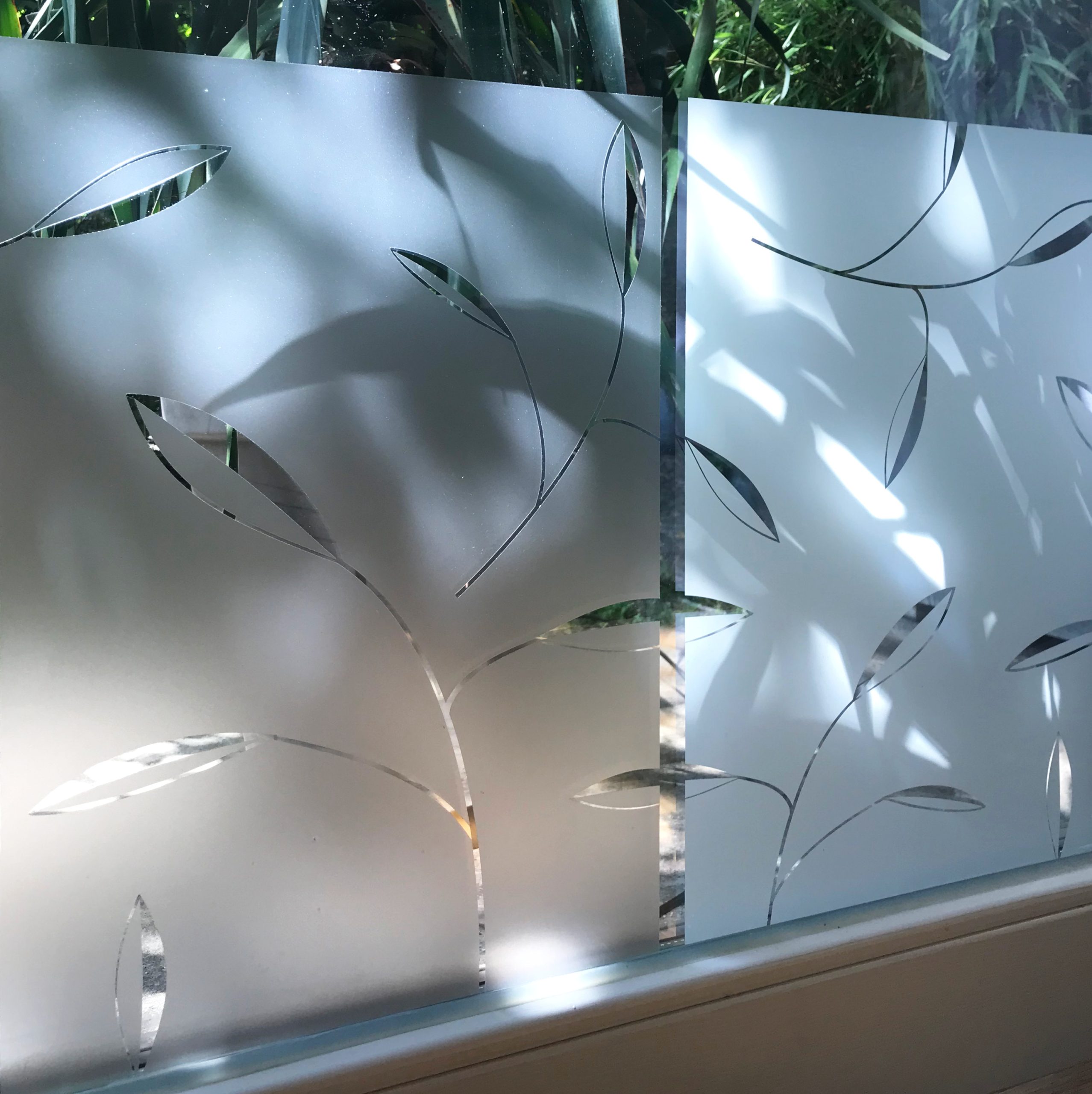 Fensterfolien Motiv Musterladen ,ot floralem Muster, selbstklebende Milchglasfolie